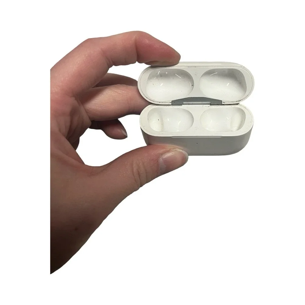 Apple AirPods Pro MagSafe‎ Charging Case White A2190 Replacement Case ONLY